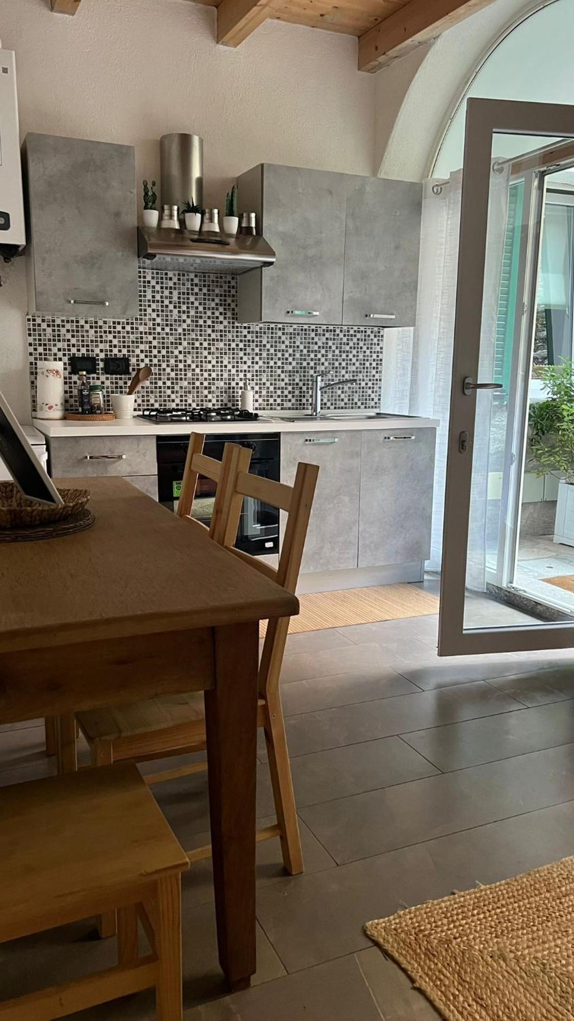 Casa Caterina Apartment Lezzeno Bagian luar foto